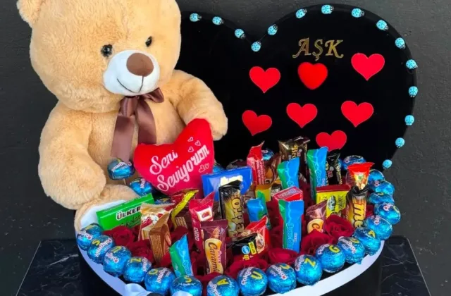 Premium Kutu Çiçek Aranjmanı